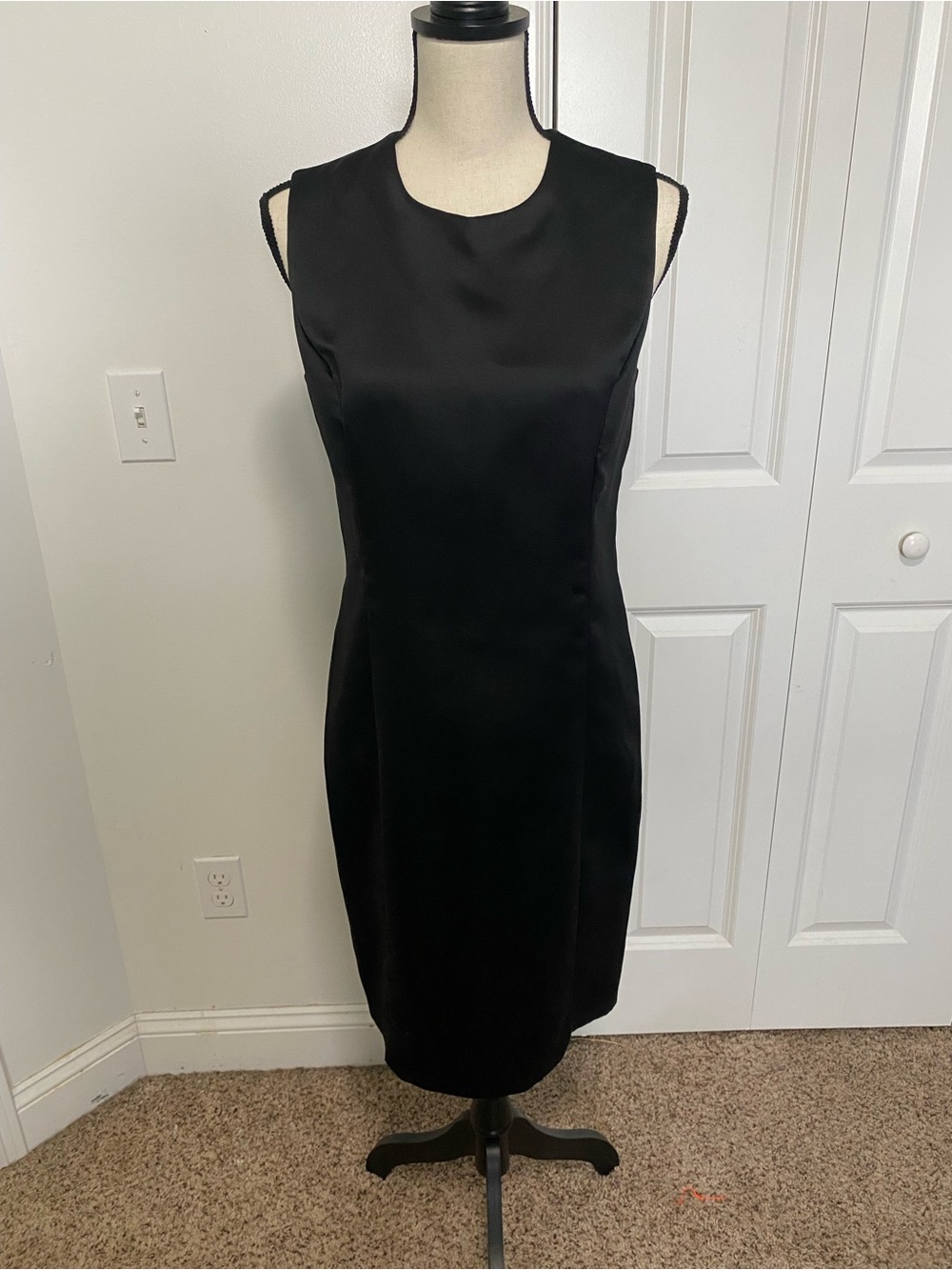 Vintage Vera Wang Designer Black Sleeveless Sheath Dress